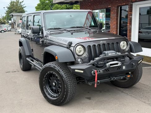 Used 2017 Jeep Wrangler Unlimited Sport w/ Quick Order Package 24S AWD/4WD image 1