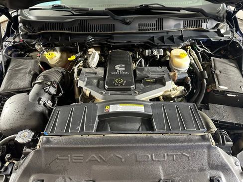 Used 2012 RAM 2500 Laramie w/ Cold Weather Group image 9