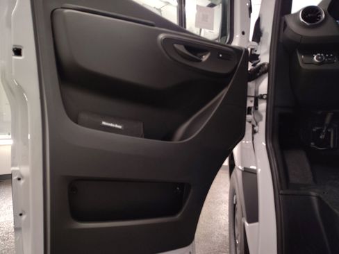 New 2026 Mercedes-Benz Sprinter 2500 image 17