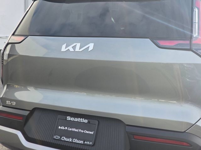 Certified 2024 Kia EV9 Wind AWD/4WD image 15