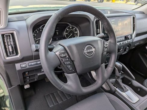 Certified 2025 Nissan Frontier SV w/ SV Convenience Package RWD image 15