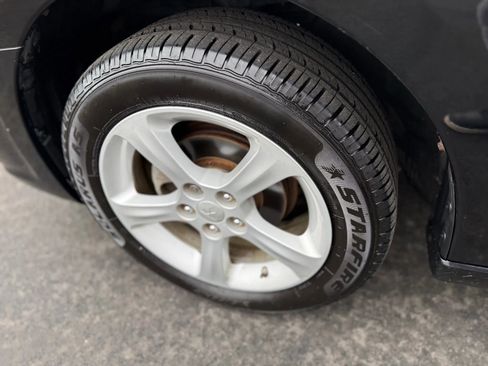 Used 2009 Mitsubishi Galant ES image 22