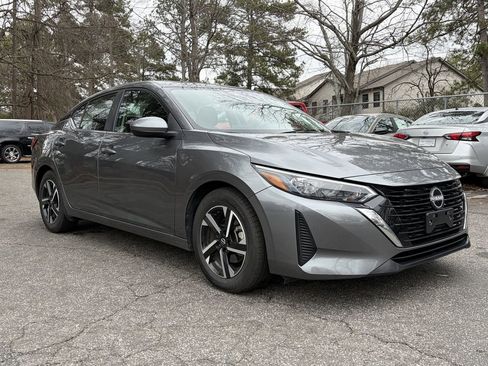 Used 2024 Nissan Sentra SV image 6