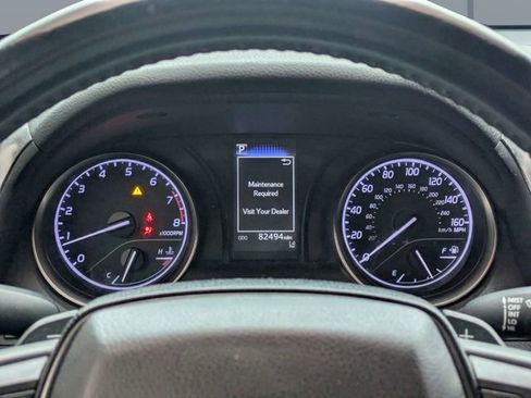 Used 2021 Toyota Camry SE FWD image 27