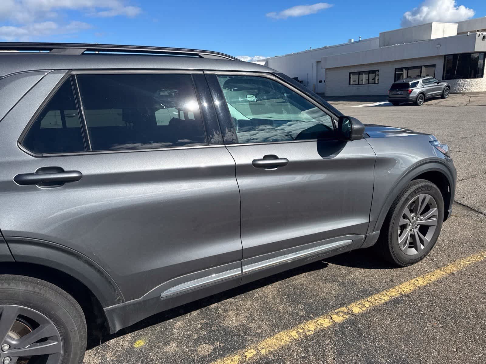 Used 2025 Ford Explorer Active w/ Active Comfort Package AWD/4WD image 12