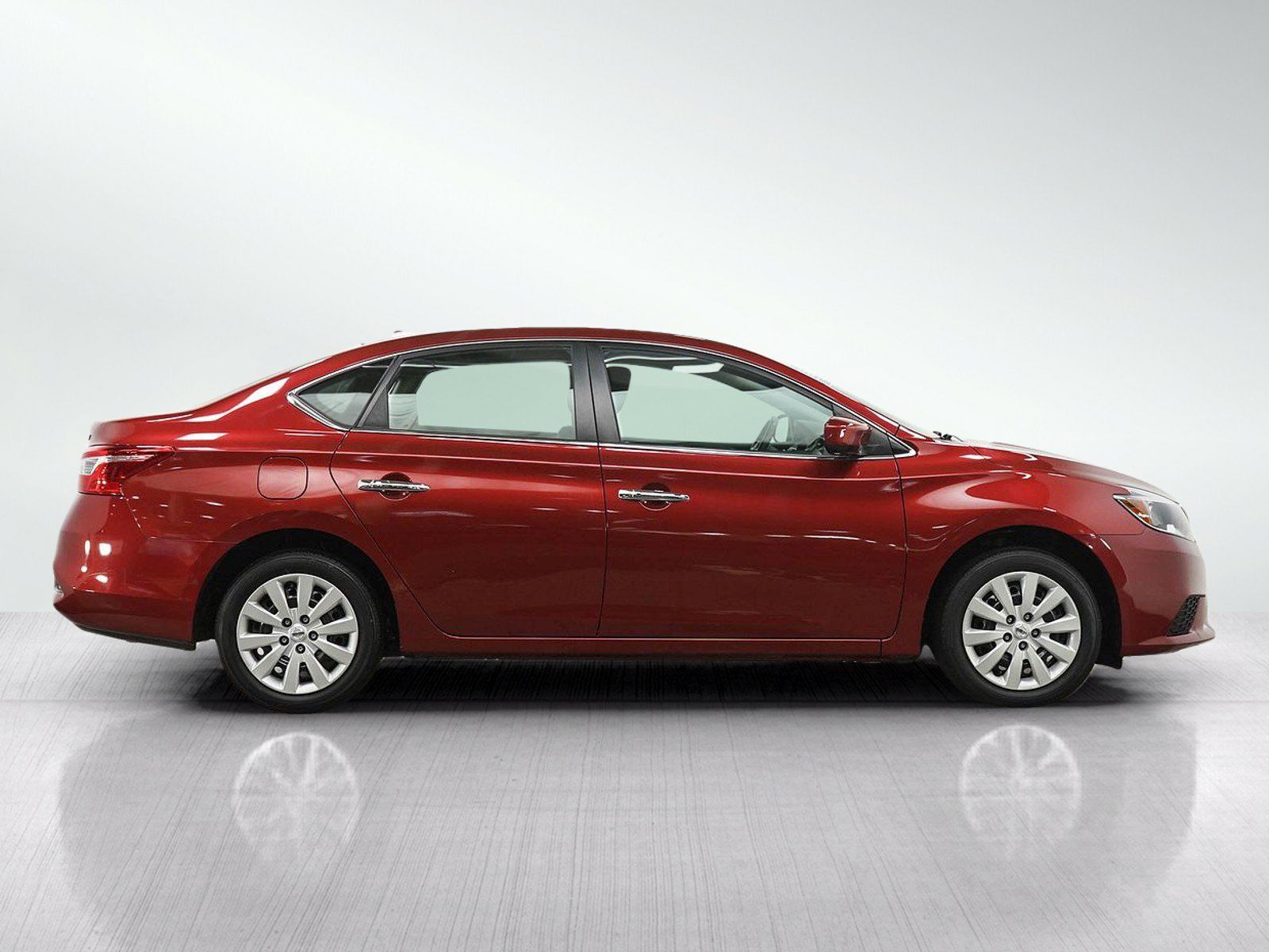 Used 2017 Nissan Sentra SV w/ Driver's Assist Package FWD image 6