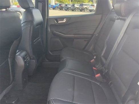 New 2025 Ford Escape SE image 4