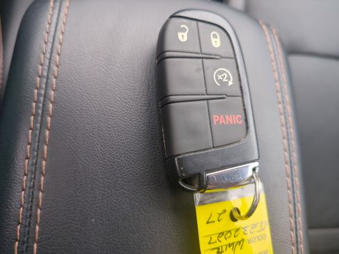Used 2022 Jeep Compass Limited AWD/4WD image 28
