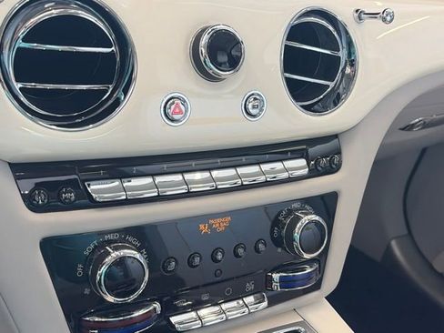 Used 2024 Rolls-Royce Ghost AWD/4WD image 22