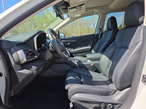 Certified 2025 Subaru Outback Limited image 10