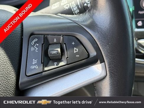 Used 2022 Chevrolet Trax LT w/ LT Convenience Package FWD image 15