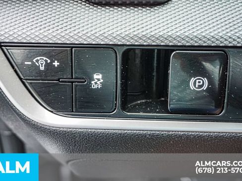 Used 2025 Kia Sportage LX FWD image 43