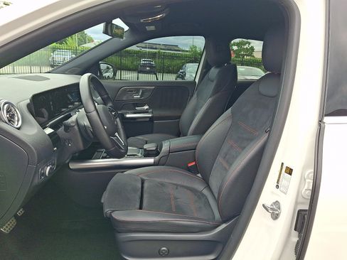 Used 2022 Mercedes-Benz GLA 250 4MATIC image 13