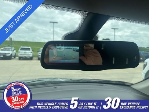 Used 2019 Dodge Journey SE w/ Connectivity Group FWD image 14