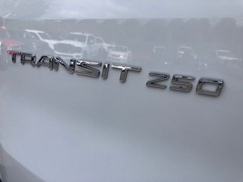 Used 2024 Ford Transit 250 Low Roof w/ Exterior Upgrade Package RWD image 15