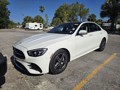 Used 2023 Mercedes-Benz E 350 4MATIC Sedan image 6