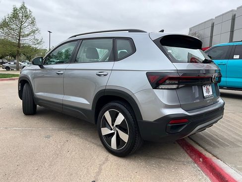 Used 2025 Volkswagen Taos S image 8