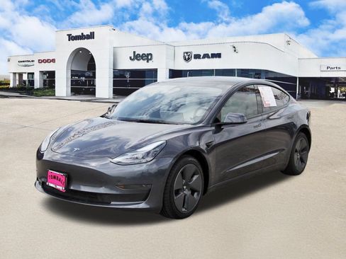 Used 2023 Tesla Model 3 Standard Range RWD image 3