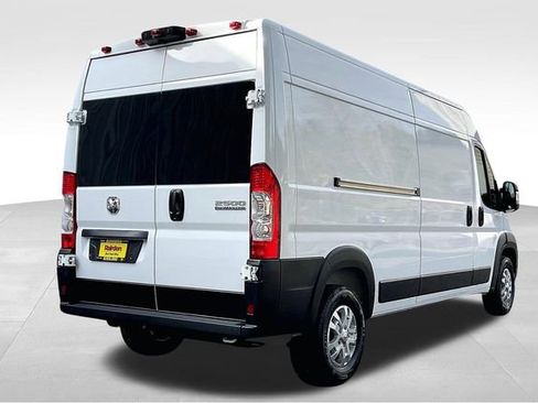 New 2025 RAM ProMaster 2500 w/ Quick Order Package 22G SLT image 14
