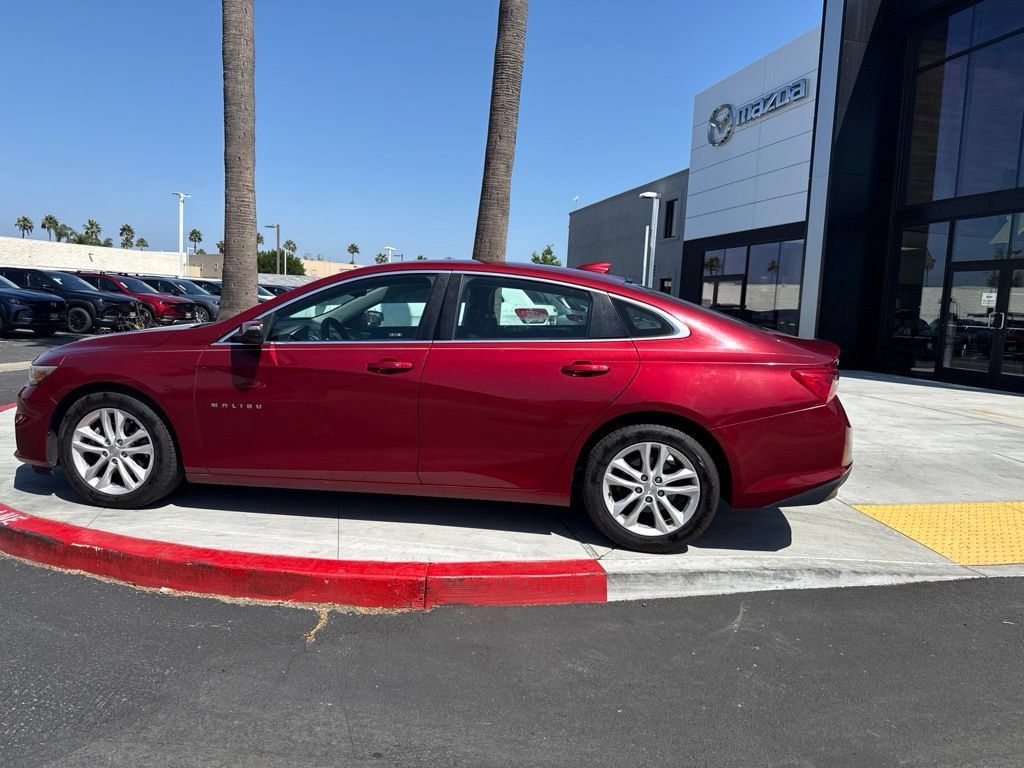 Used 2018 Chevrolet Malibu LT FWD image 8