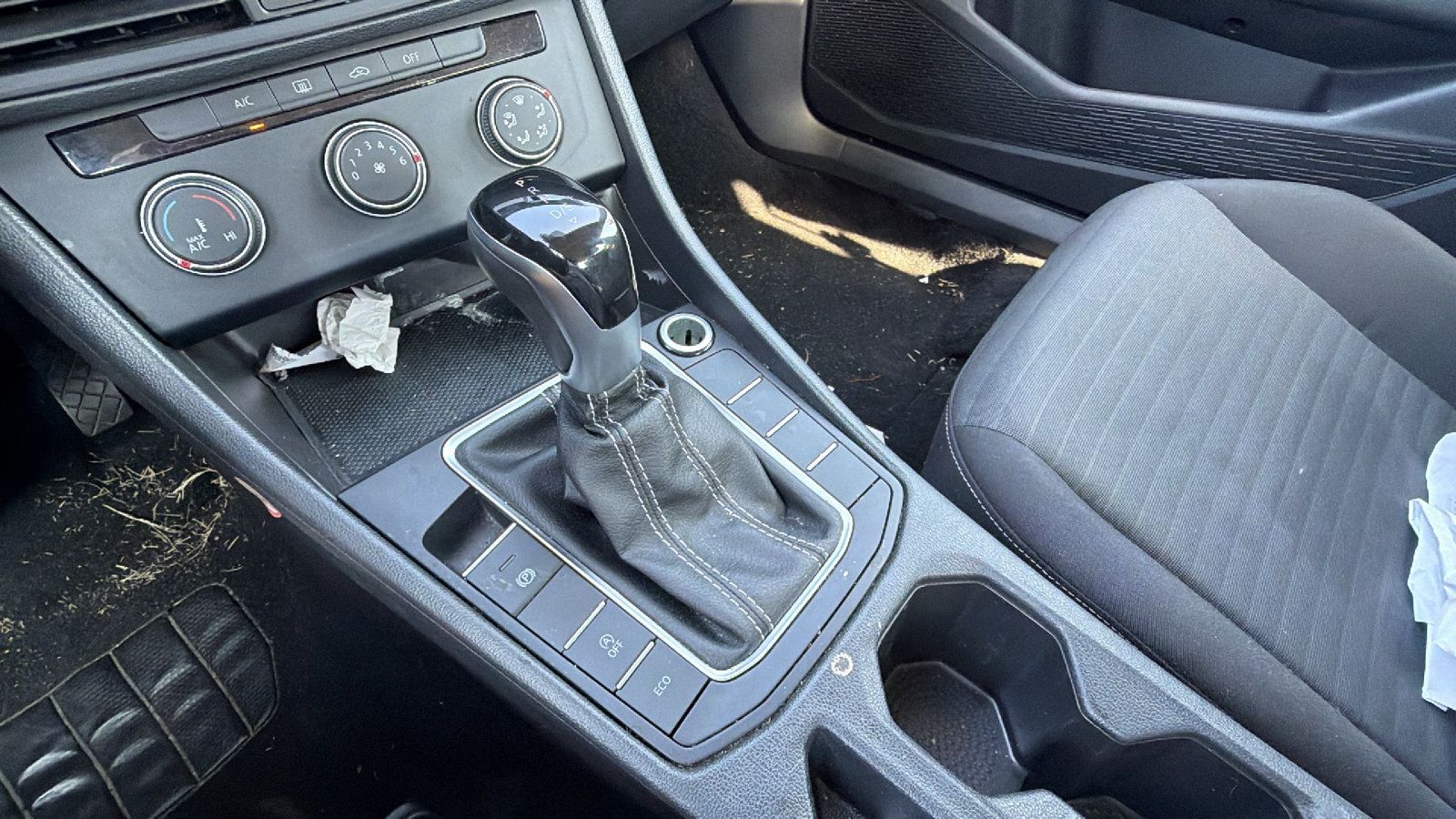 Used 2024 Volkswagen Jetta S FWD image 30