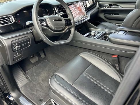 Used 2024 Jeep Grand Wagoneer Series II w/ Quick Order Packagew 28T image 15