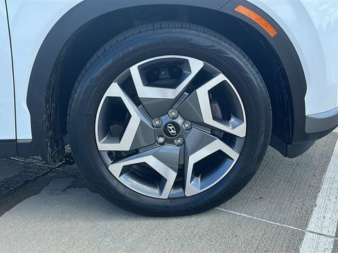 Used 2024 Hyundai Palisade Limited FWD image 16