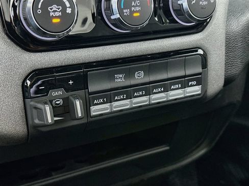New 2026 RAM 5500 Tradesman w/ Chrome Appearance Group AWD/4WD image 15