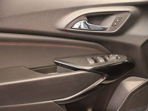 New 2026 Chevrolet Trax RS w/ Sunroof Package image 9