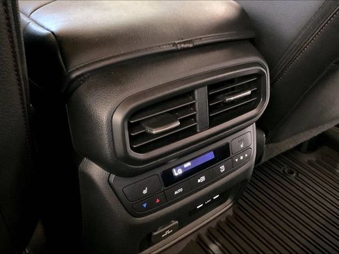 Used 2025 Honda Ridgeline Black Edition image 15
