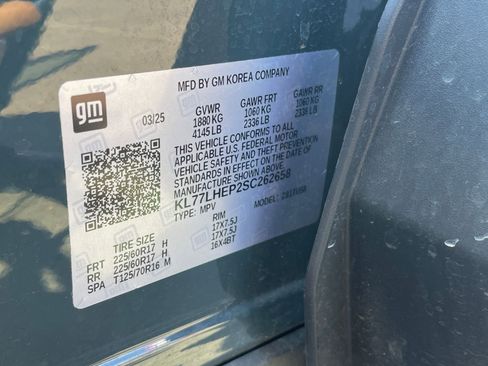 Used 2025 Chevrolet Trax LT w/ LT Convenience Package image 28