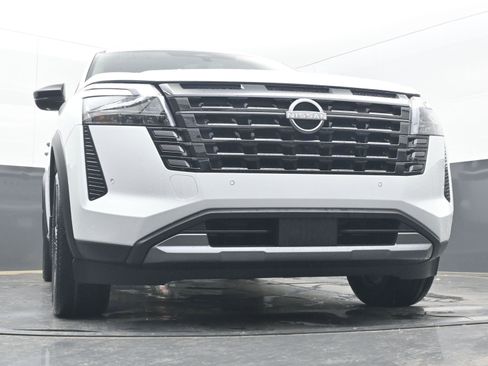New 2026 Nissan Pathfinder Platinum AWD/4WD image 25
