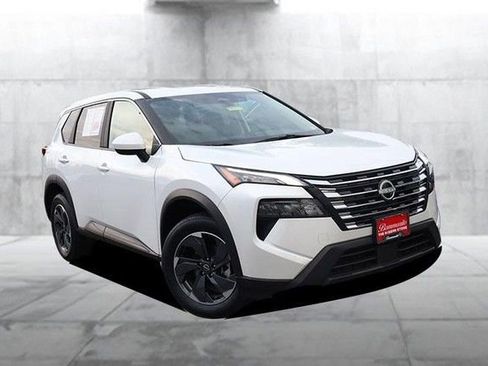 Certified 2025 Nissan Rogue SV FWD image 2