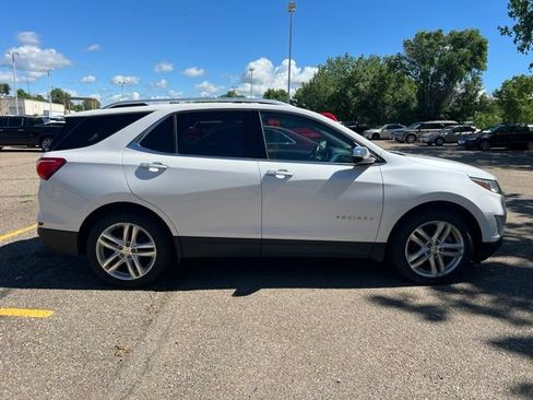 Used 2019 Chevrolet Equinox Premier AWD/4WD image 9