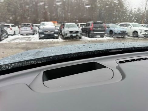 Certified 2023 Volvo XC60 B6 Ultimate w/ Protection Package Premier image 22