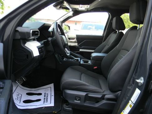 Used 2024 Toyota Tacoma TRD Sport AWD/4WD image 21