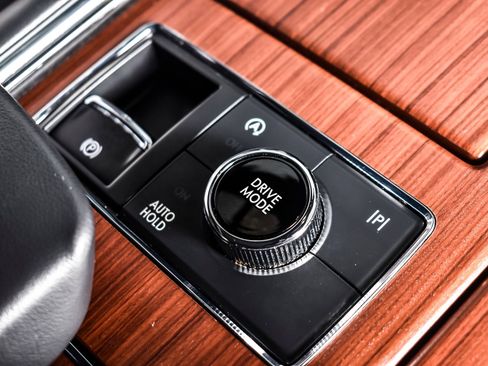 Used 2024 Lincoln Navigator Premiere AWD/4WD image 30
