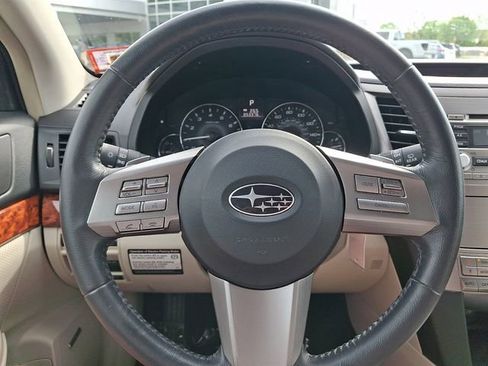 Used 2010 Subaru Outback 3.6R Limited AWD/4WD image 18