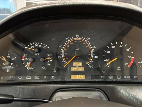 Used 1995 Mercedes-Benz SL 500 image 17