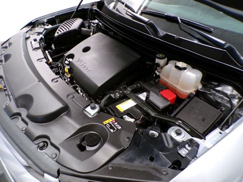 Used 2023 Chevrolet Traverse LT w/ LPO, Floor Liner Package image 33