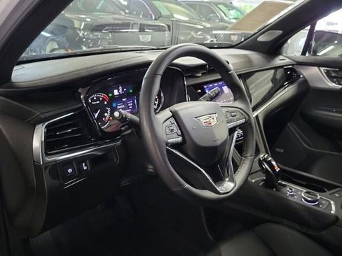 Certified 2023 Cadillac XT6 Premium Luxury image 10