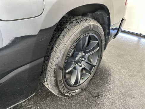 Used 2022 RAM 1500 Big Horn image 14