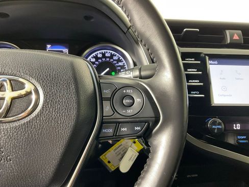 Used 2018 Toyota Camry SE image 24