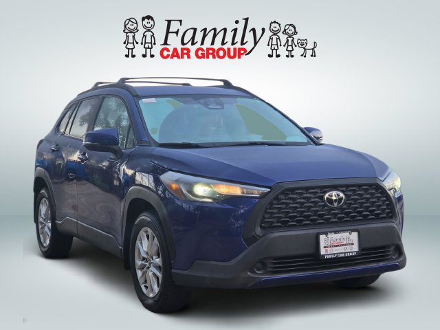 Used 2024 Toyota Corolla Cross LE FWD image 2