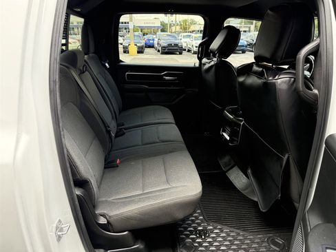 Used 2019 RAM 1500 Big Horn AWD/4WD image 17