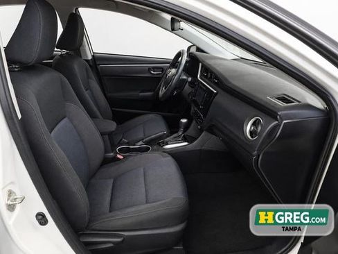 Used 2018 Toyota Corolla LE FWD image 15