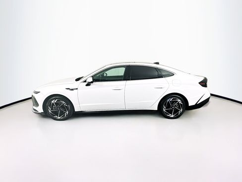 Used 2024 Hyundai Sonata SEL w/ Convenience Package image 4