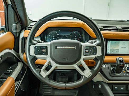 Used 2024 Land Rover Defender 110 X-Dynamic SE AWD/4WD image 23