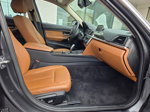 Used 2013 BMW 335i xDrive Sedan w/ Premium Pkg image 12