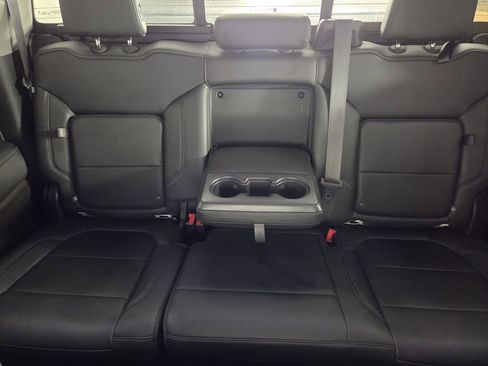 Used 2020 GMC Sierra 1500 SLT w/ SLT Premium Package AWD/4WD image 23